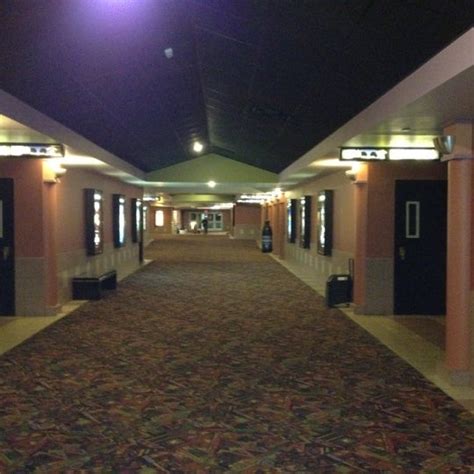 fairfax government center movie theater.